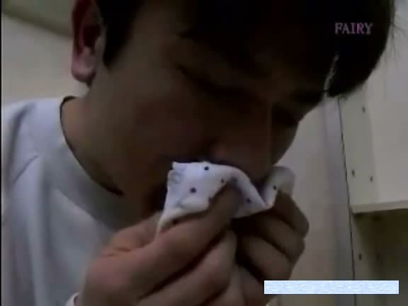 asian guy smell his sister panty